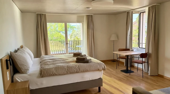 Ein Elternzimmer im Ronald McDonald Haus in Zürich