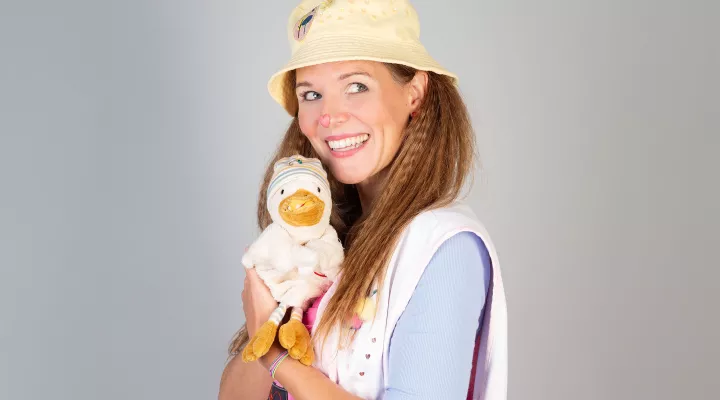 Prof. Prof. Lumi, Spitalclownin am Kinderspital Zürich