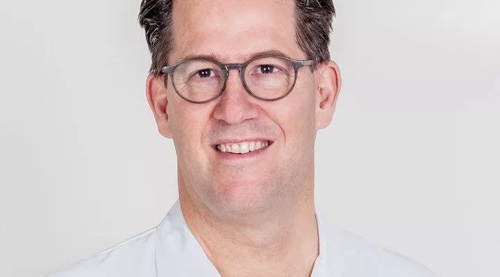 Ein Portrait von Arzt Niklaus Krayenbühl