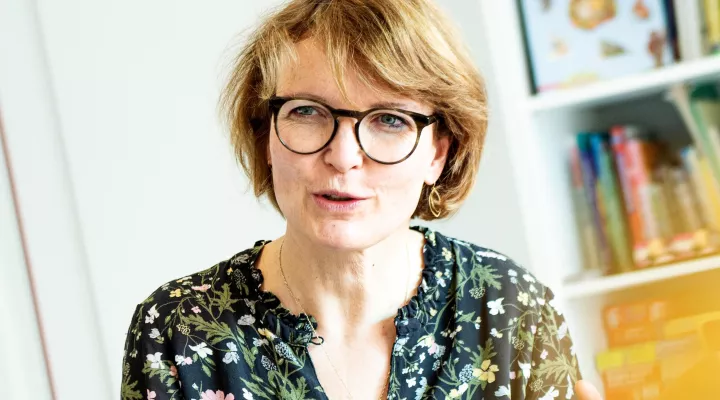 Die Leiterin der Spitalschule im Gespräch.