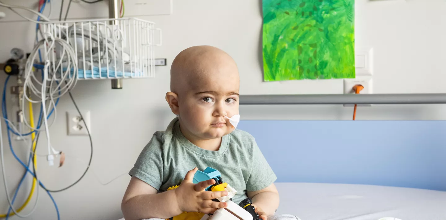 Patient Ali erhält eine Stammzelltherapie im Kinderspital Zürich