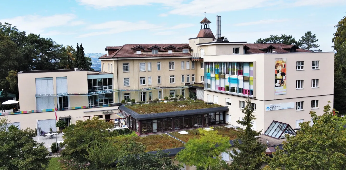 Drohnenaufnahme der Kinder-Reha Schweiz in Affoltern am Albis