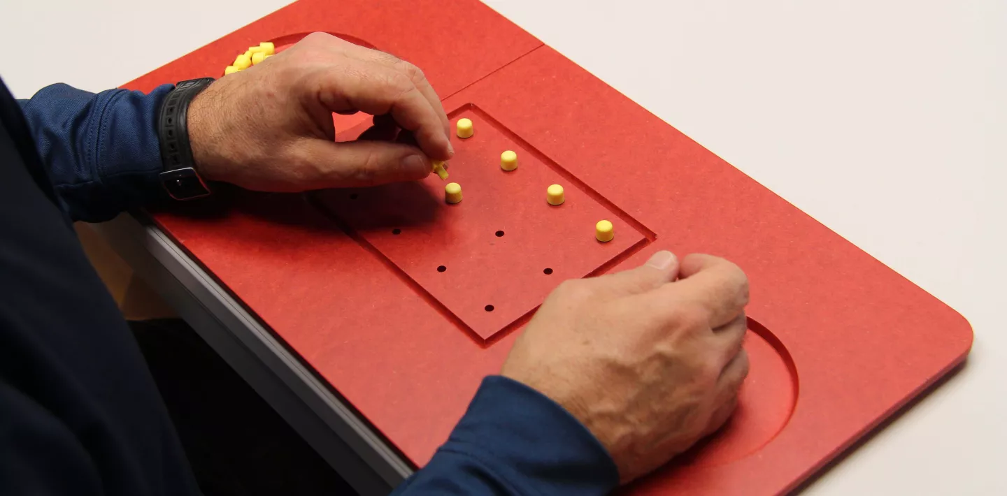 Die Entwicklungspädiatrie hat die Motorik von Erwachsenen mit der Motorik von 18-Jährigen verglichen.