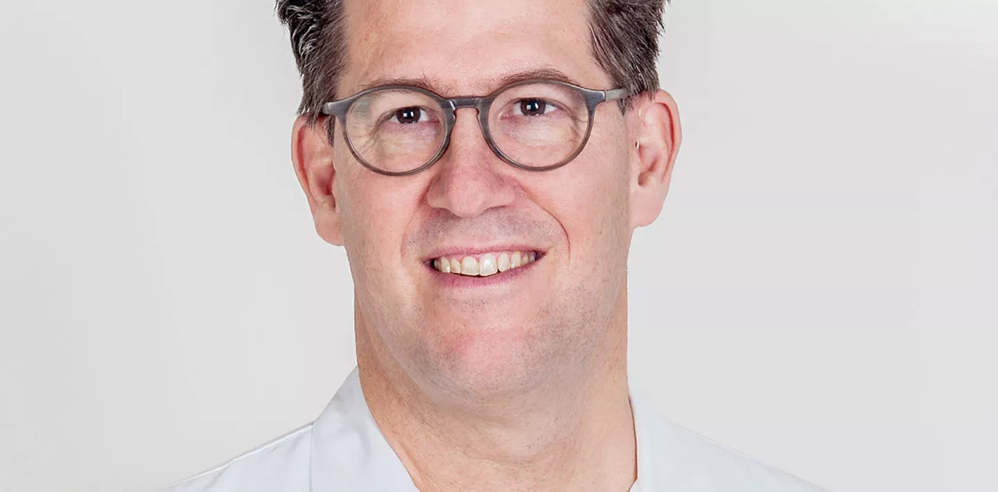 Ein Portrait von Arzt Niklaus Krayenbühl