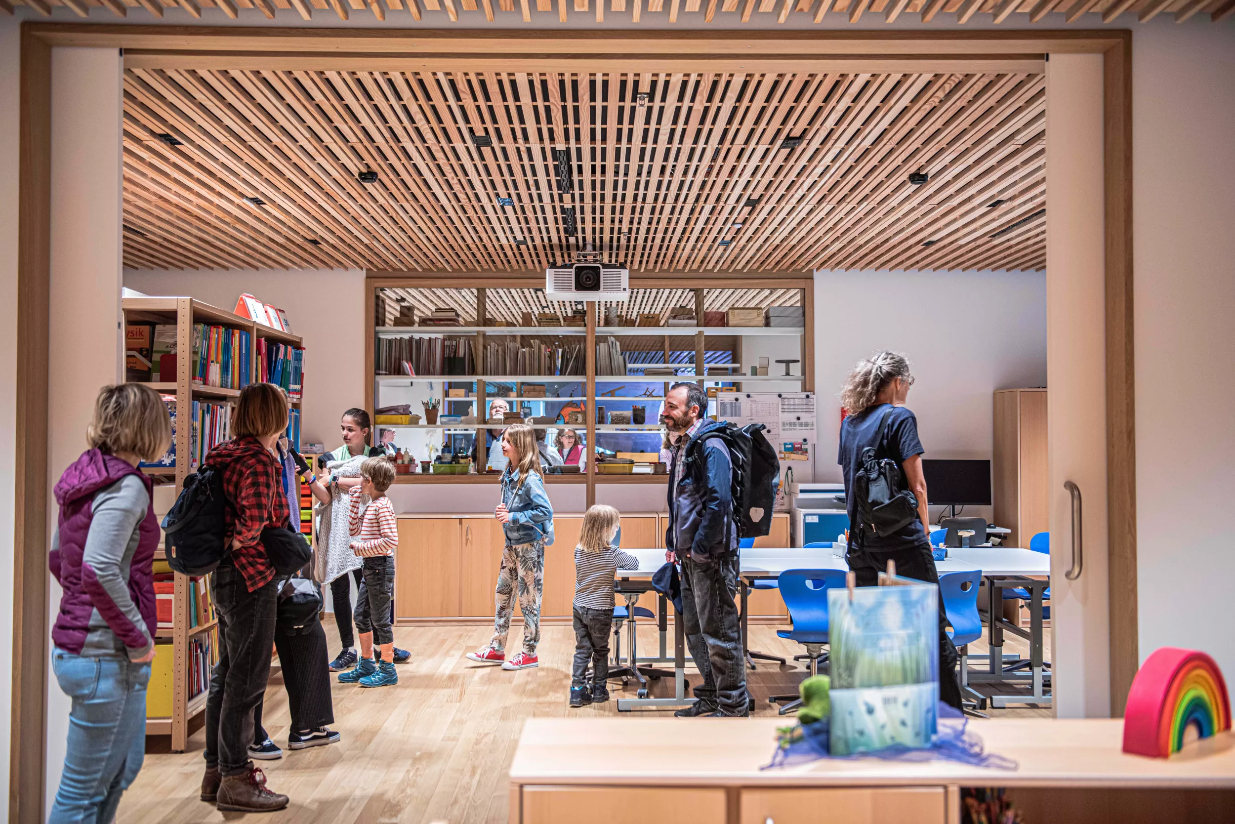 Familien entdecken die Spitalschule