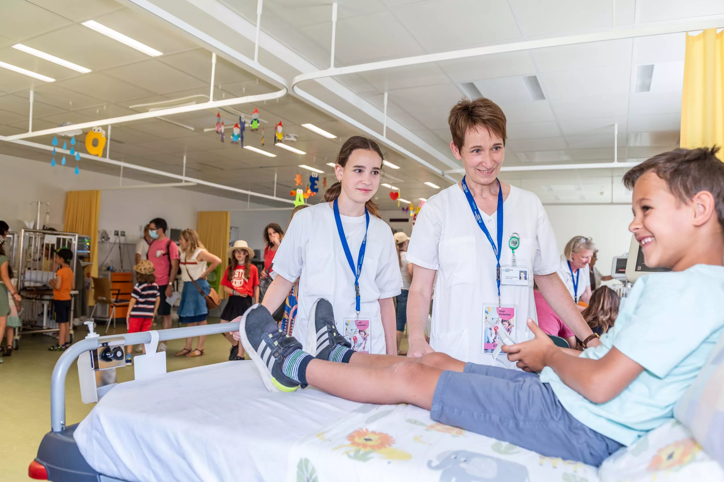 Kispi-Kinderfest: Auf Patienenbett probeliegen