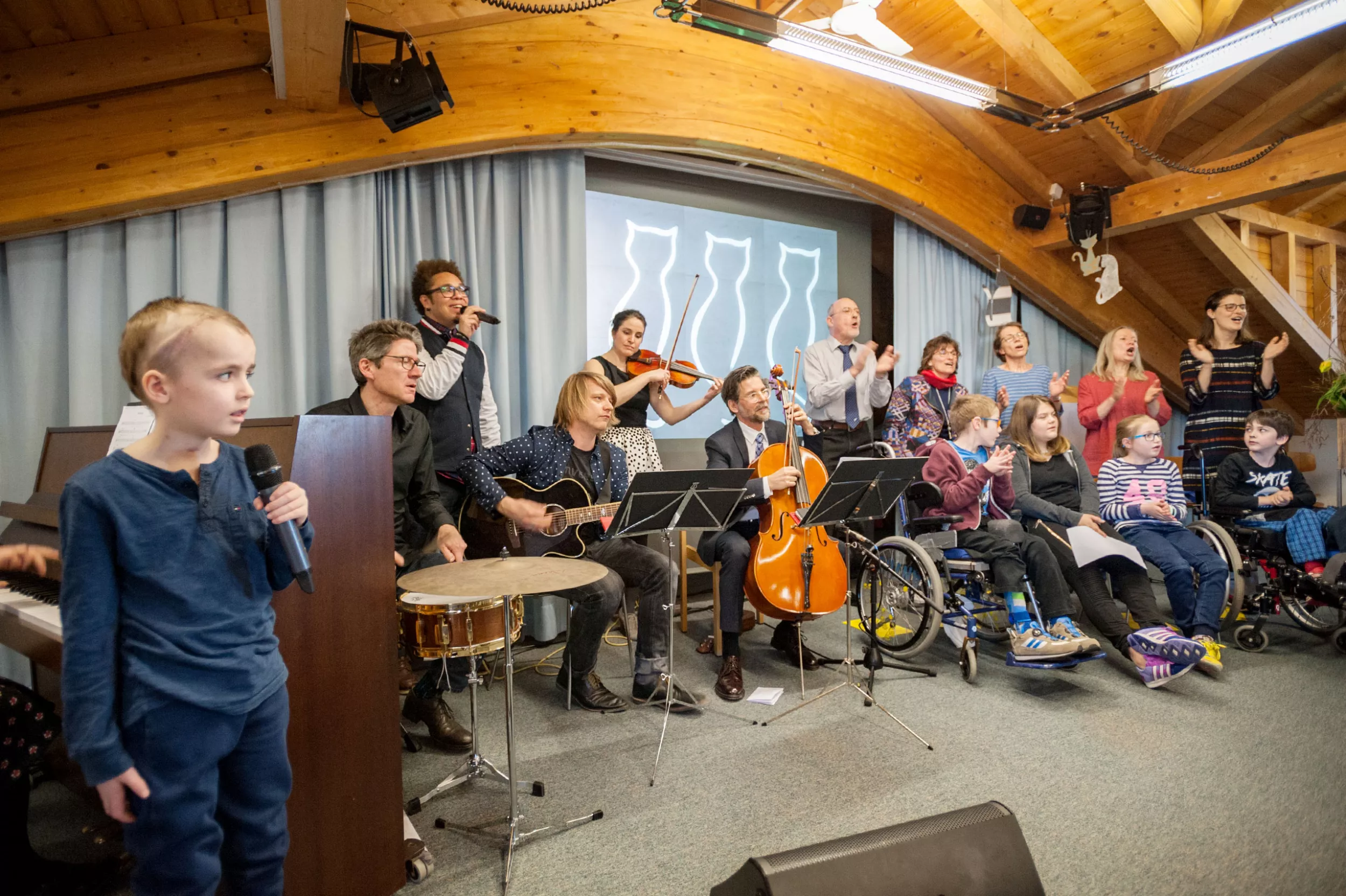 Reha-Zentrum, Eröffnung Mäxi-Kubus, Konzert mit Marc Sway
