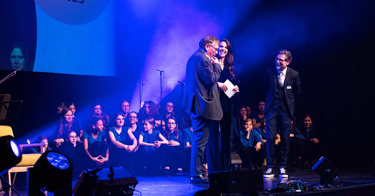 Martin Vollenwyder, Andreas Meyer und Kiki Maeder bei der Benefizgala der Kinder-Reha Schweiz 2024