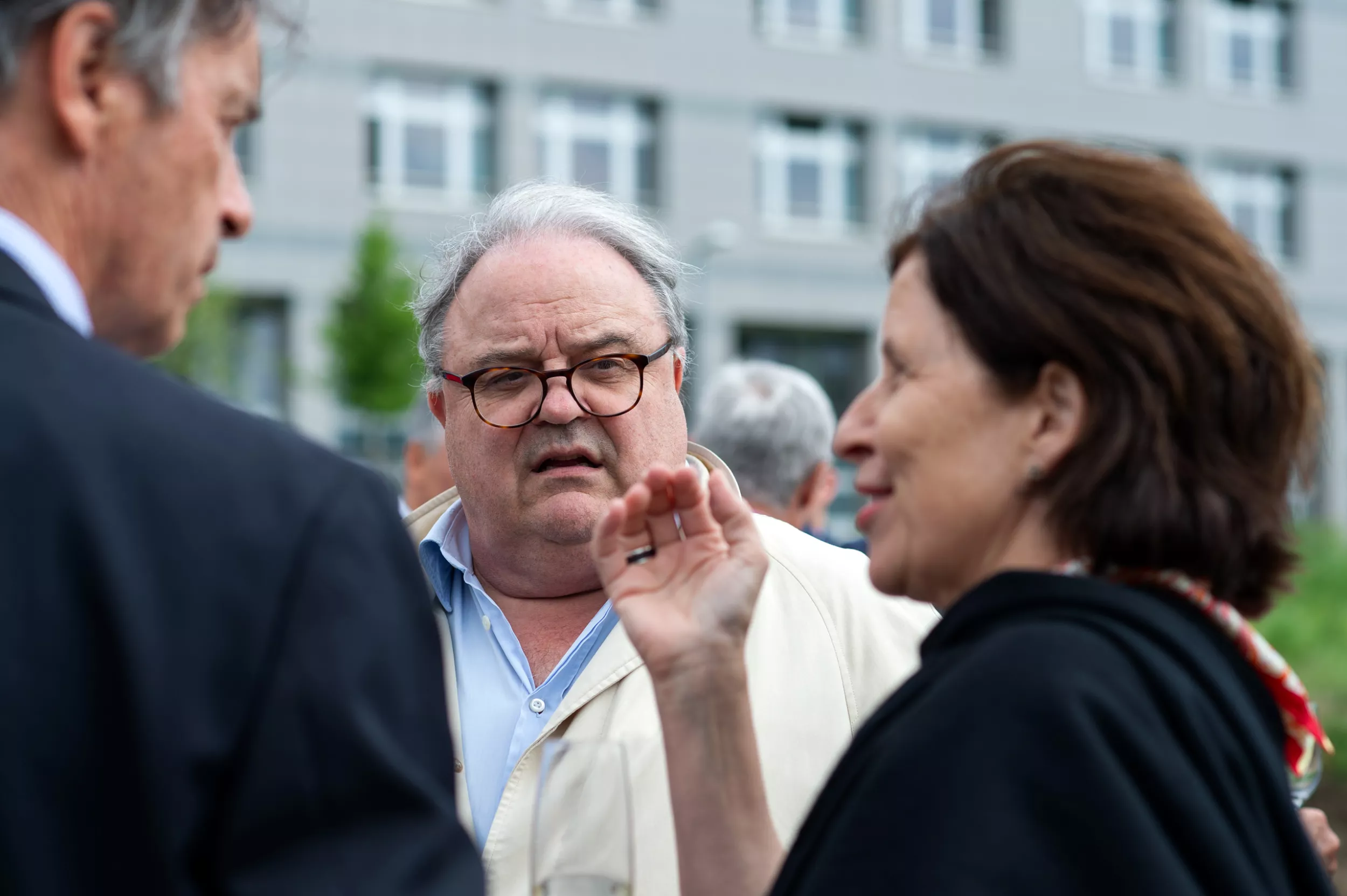 Unterhaltung zwischen Gästen Neubau Kinderspital 