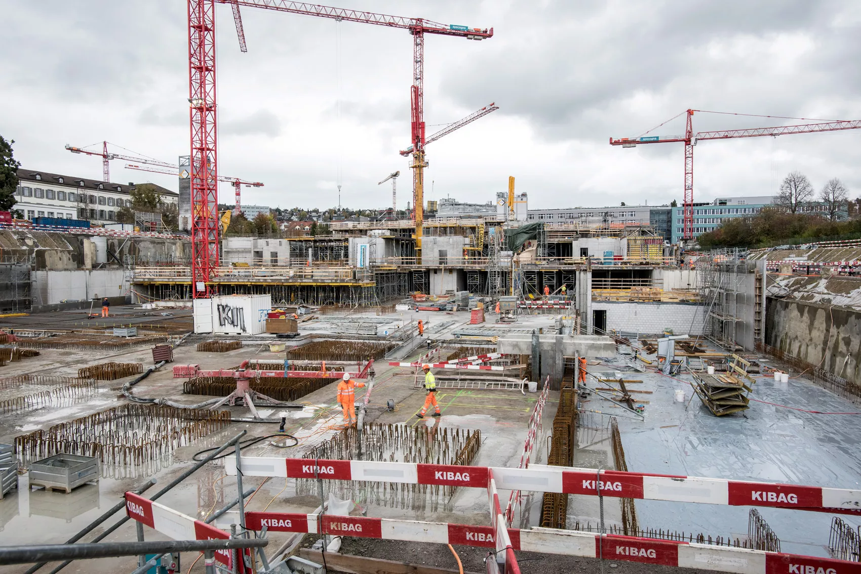 Neubau Baustelle Kräne
