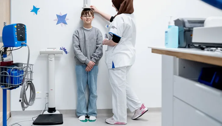 Rheumatologie, Sprechstunde Poliklinik, Messen und Wägen