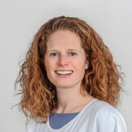 Ein Portrait von der Ärztin Jana Logoteta