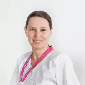 Ein Portrait von der Pflegefachfrau Janette Racine