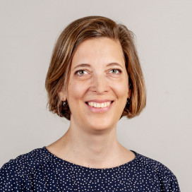 Karin Langenbach, Lehrerin für Pflege