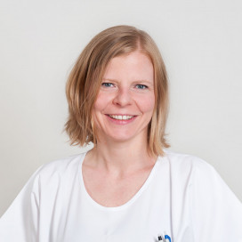 Ein Portrait von der Ärztin Ulrike Zeilhofer von der Abteilung Stammzelltransplantation